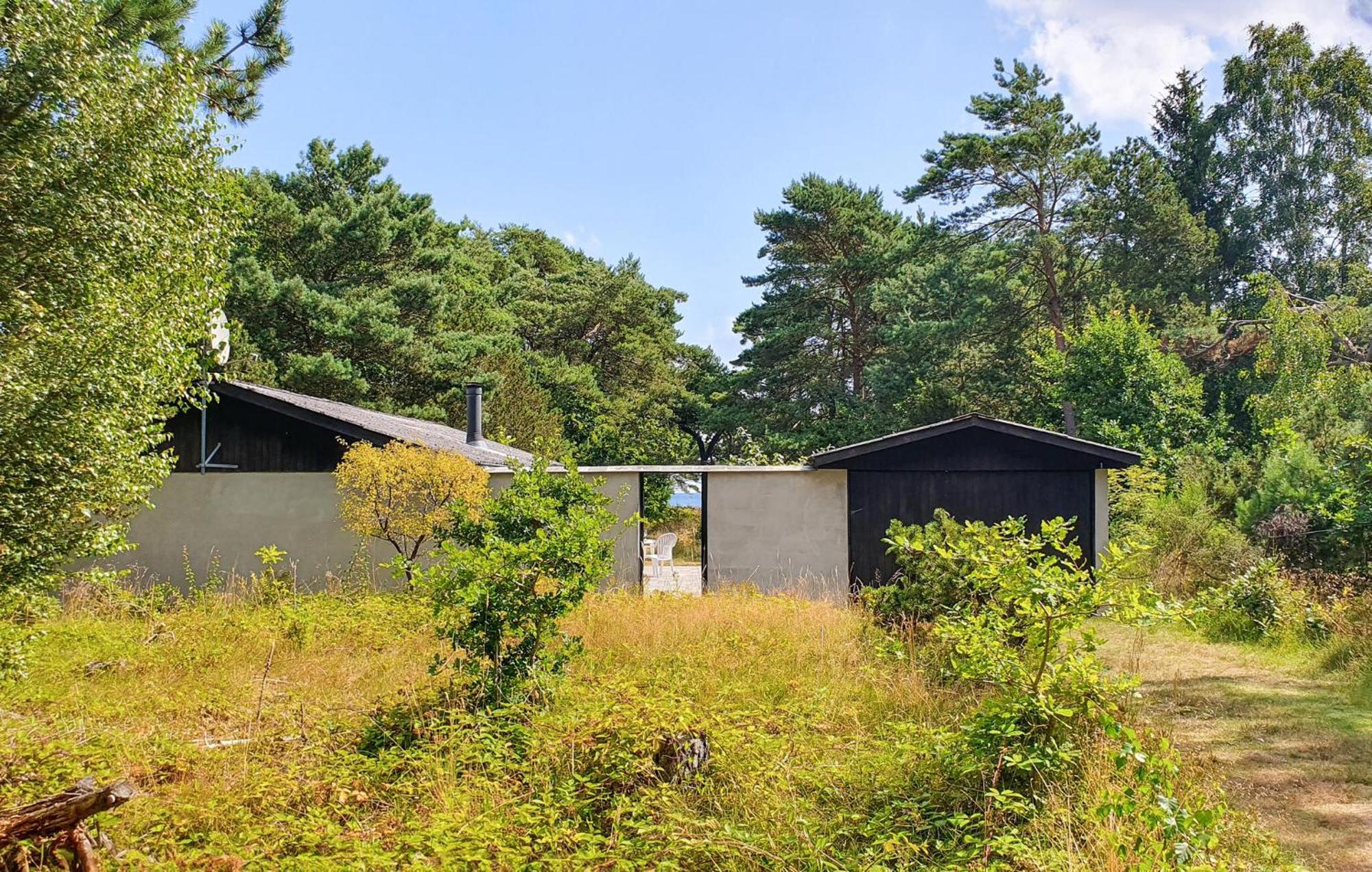 3 Bedroom Awesome Home In Neksø Exterior foto