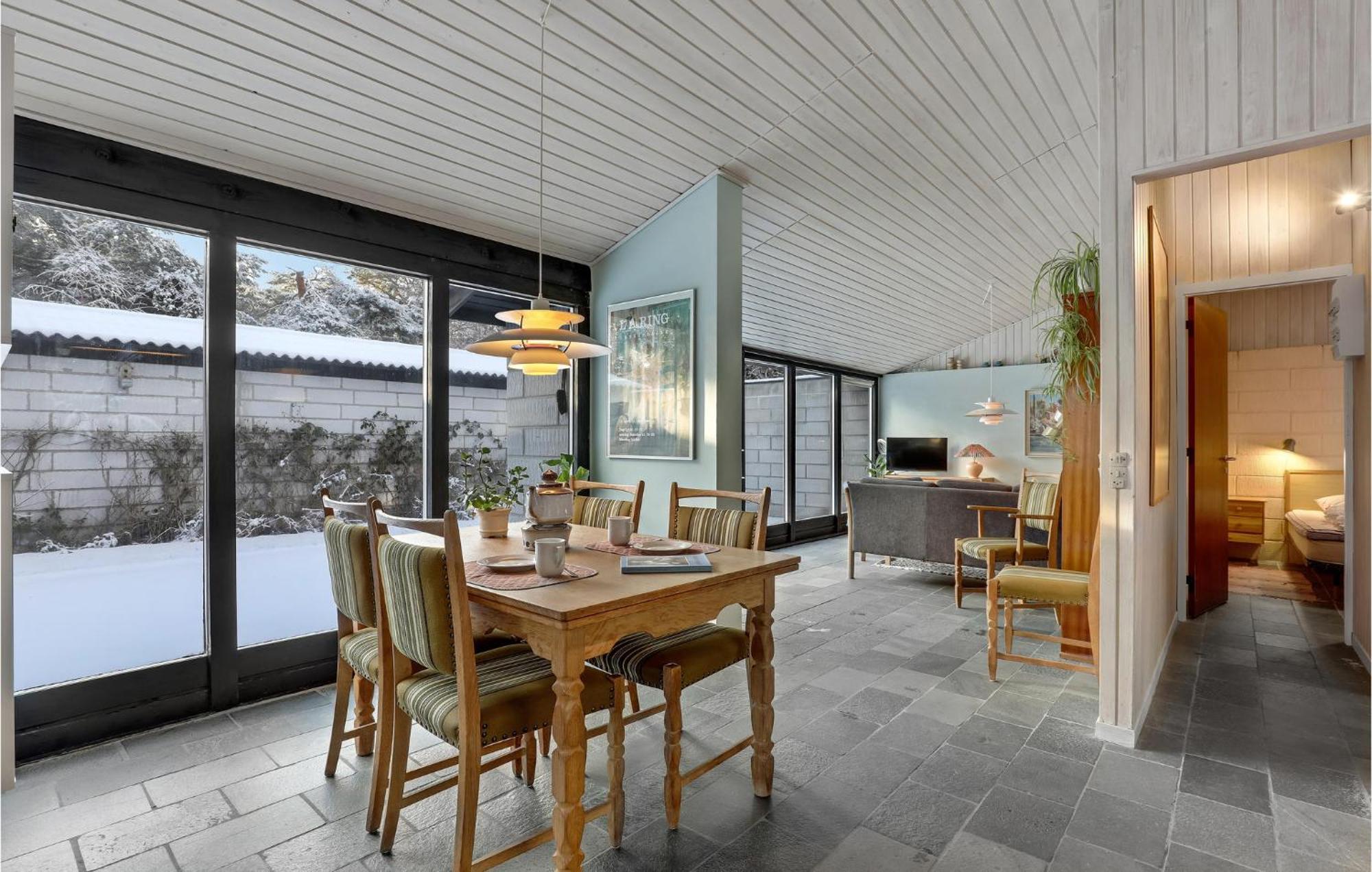 3 Bedroom Awesome Home In Neksø Exterior foto